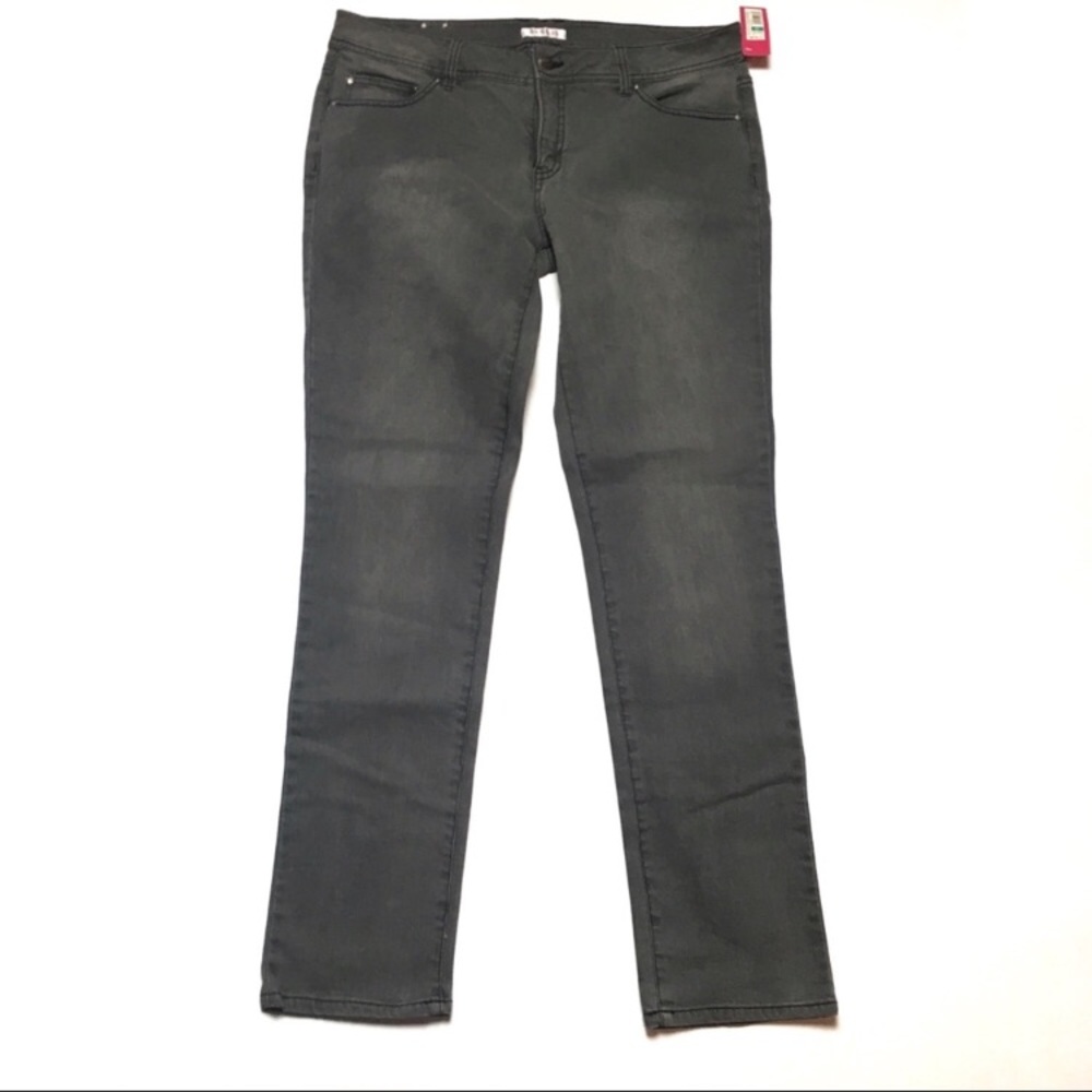 NWT Xhilaration Straight Leg Jeans in Gray